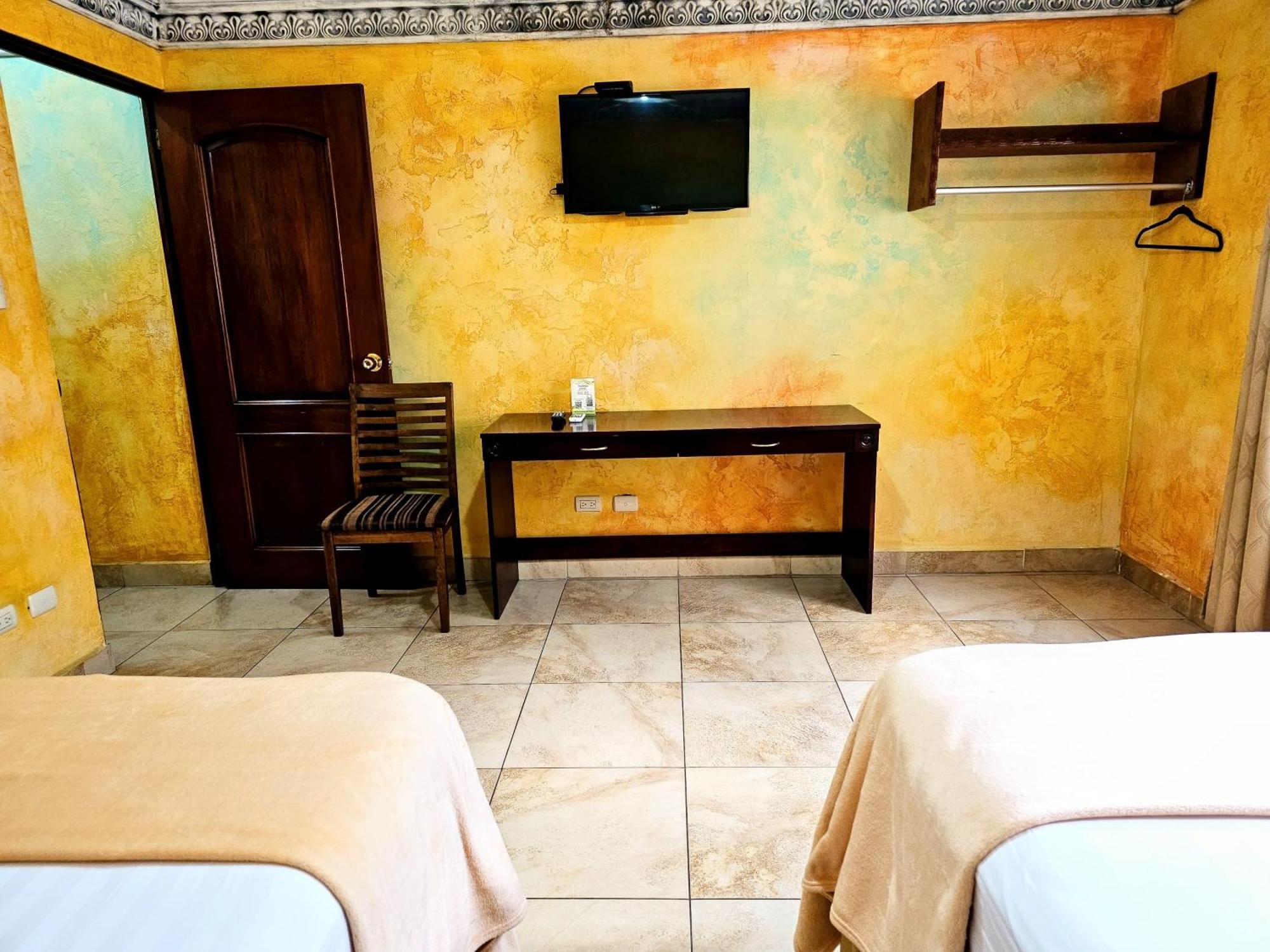 Antigua Inn Hotel Гватемала Экстерьер фото