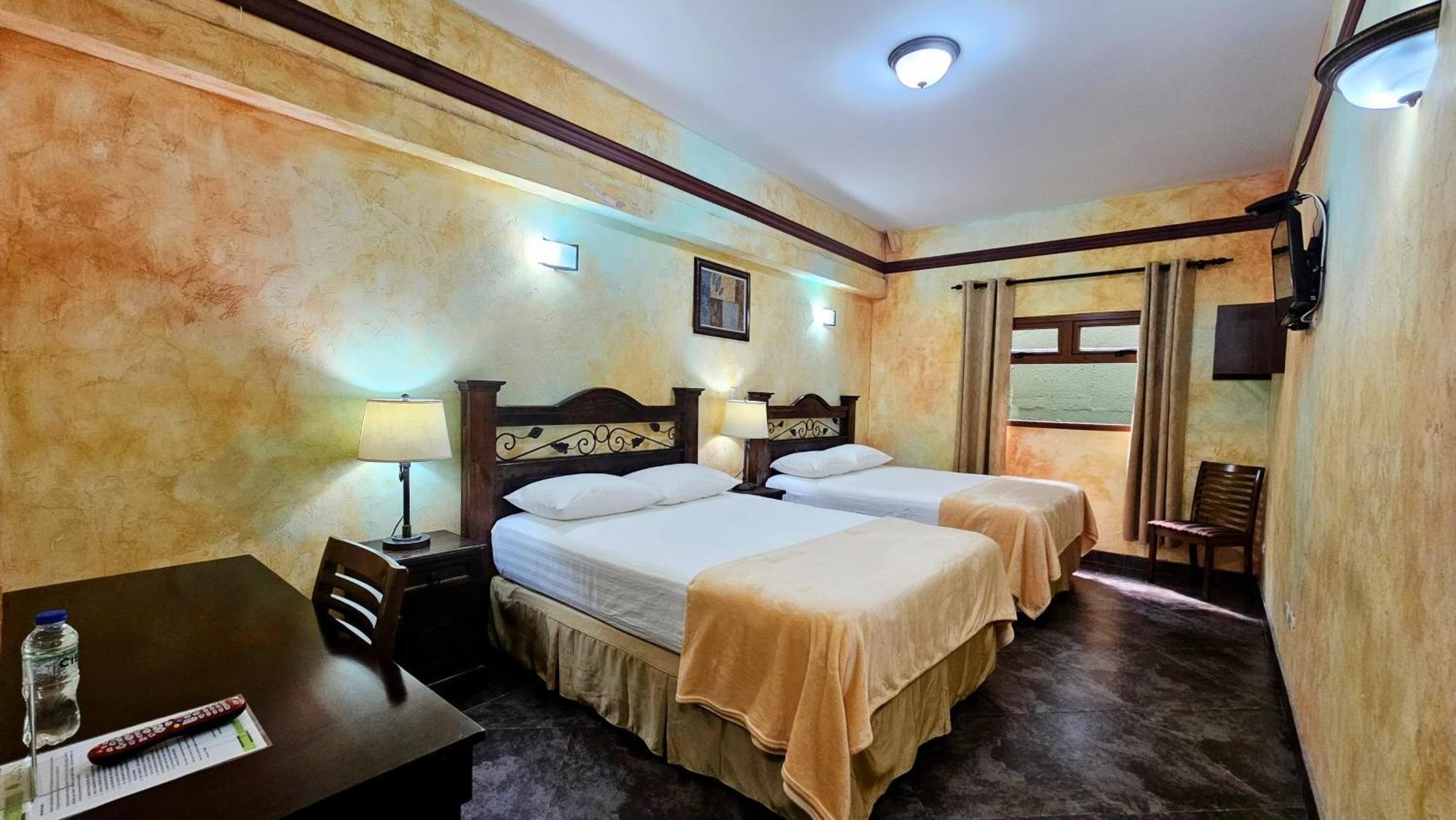 Antigua Inn Hotel Гватемала Экстерьер фото